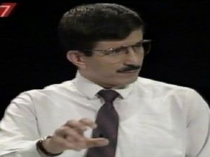 İşte Davutoğlunun 20 sene önceki hali VİDEO