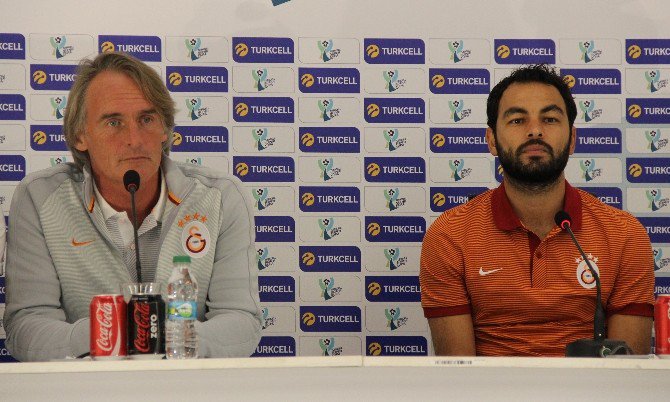 Riekerink: "Hedefimiz 3 kupayı da almak"