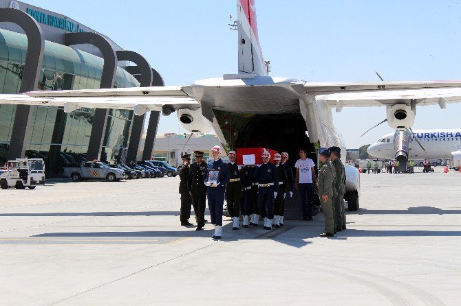 Şehit Onbaşının naaşı Konya’ya getirildi