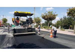 Büyükşehir Karaman Caddesinde asfalt yeniliyor