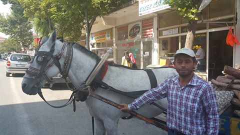 Ortaköy'de bir tek o kaldı!