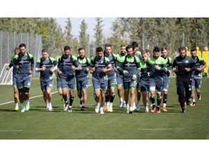 A. Konyaspor’da UEFA Avrupa Ligi mesaisi başladı