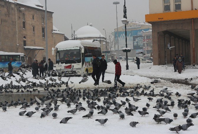 Konya’da son 28 yılın en yooğun kar yağışı