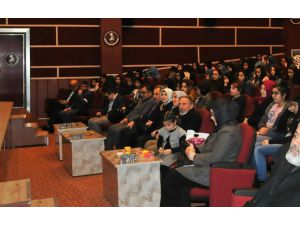 Akşehir’de aile eğitim seminerleri devam ediyor