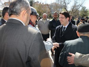 “Cami çıkışı Yazgı’ya yoğun ilgi”