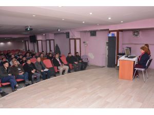 Ev ve süs hayvanları satışı yapan iş yeri sahiplerine eğitim semineri