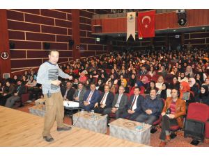 Akşehir’de YGS’ye girecek öğrencilere motivasyon semineri