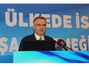 Bakan Ağbal, Konya SMMMO’nun düzenlediği istişare toplantısına katıldı