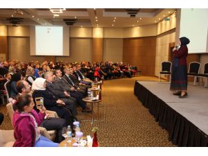 SEDEP’ ten çocuk yetiştirmede aile ve çevresel faktörler semineri