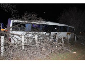 Konya’da tur otobüsü kaza yaptı: 15 yaralı