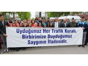 Aksaray’da trafik haftası yürüyüşü gerçekleştirildi