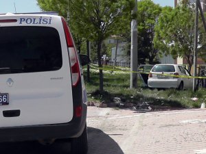 Polisten kaçarken kaza yaptılar