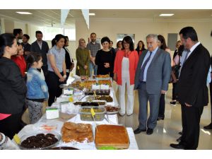 NEÜ’de Alzheimer Gündüz Yaşam Merkezi yararına kermes