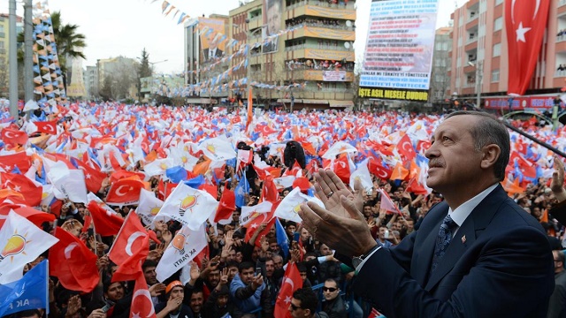 Erdoğan'sız Ak Parti'nin oyu düştü!