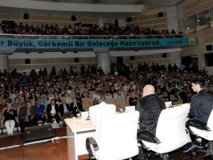 ‘Payitaht Abdülhamid’ oyuncuları Konyalılarla buluştu