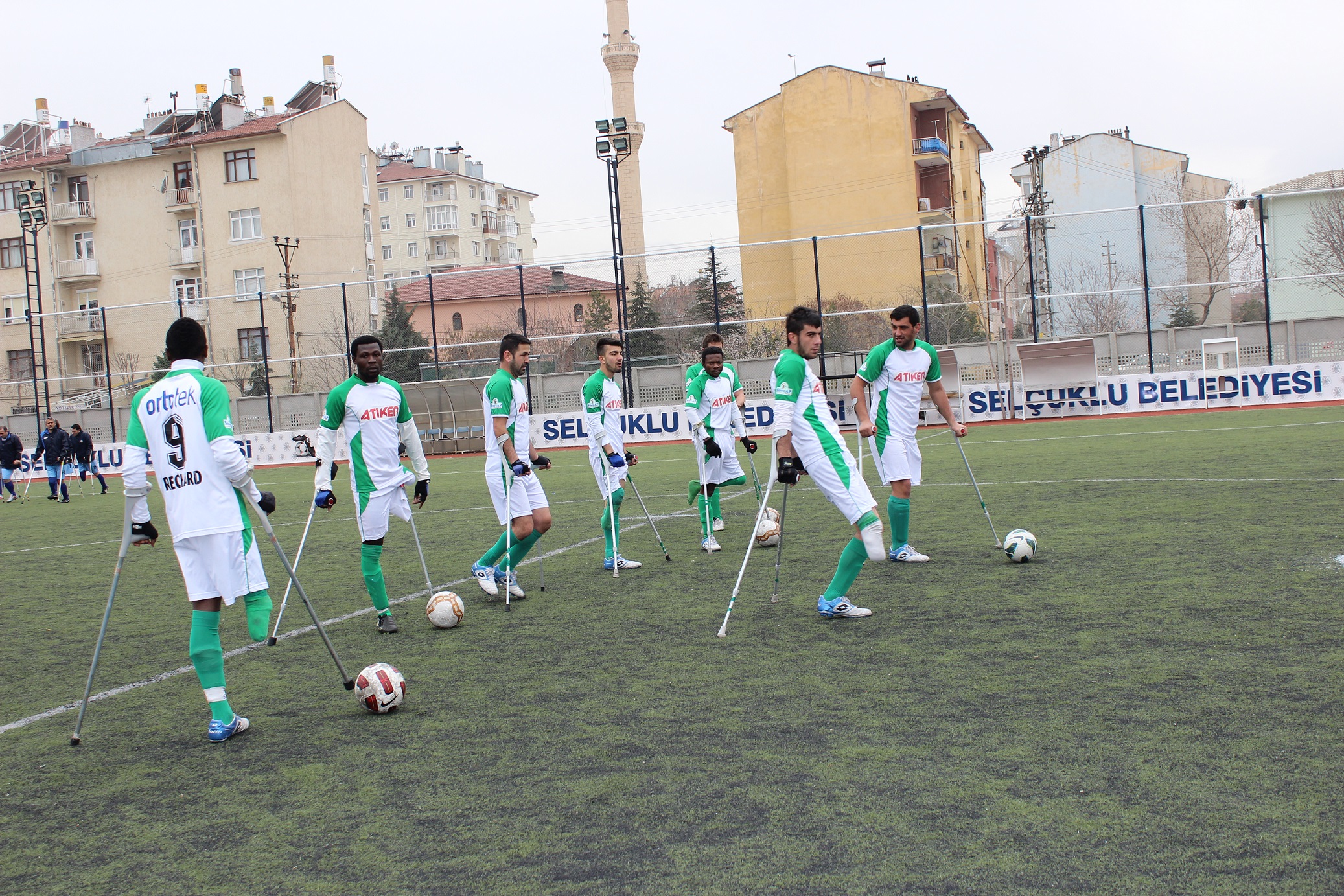 Konya'nın tek kramponlarında hesaplar liderlik üzerine