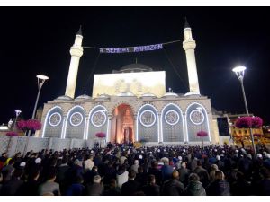 Konya’da Ramazan coşkusu ilk teravihle başladı