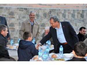 Akşehir’de mahalle iftarları geleneği sürüyor