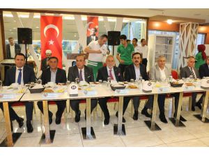 KONESOB üyeleri iftarda bir araya geldi