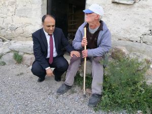 Başkan Özaltun’dan Ramazan ayında çat kapı ev ziyaretleri