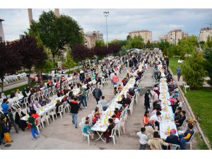 Aksaray’da 2 bin 500 kişi iftar sofrasında buluştu