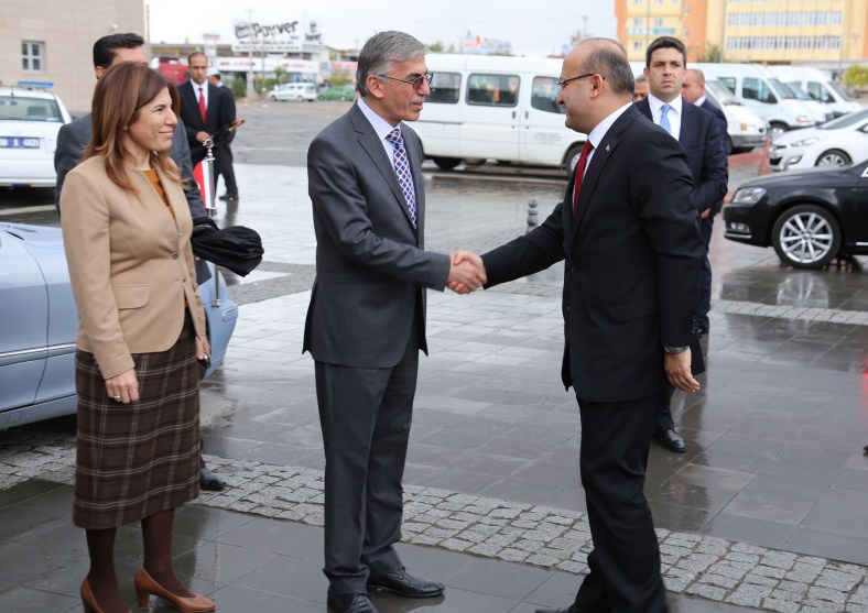 Akdoğan'dan Aksaray Valiliği'ne ziyaret