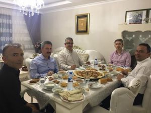 Vali Pekmez ve Başkan Karatay şehit yakınları ve gazilerle iftar yaptı