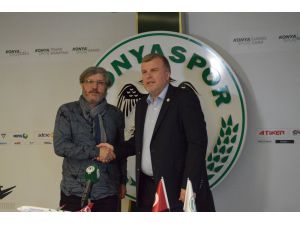 Mustafa Reşit Akçay Konyaspor’da