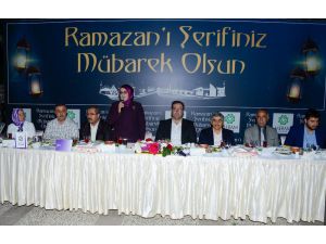 Başkan Toru’dan meclis üyeleri ve teşkilat mensuplarına iftar