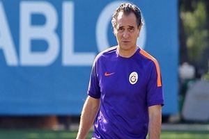 Prandelli, "Bu takımda başarı imkansız"