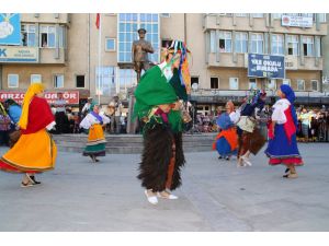 Akşehir’de dans ve halk oyunu ekipleri final yaptı