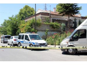 Teröristlerin evinde 3 kilo TNT patlayıcı ve canlı bomba yeleği bulundu