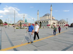 Konya’da engelleri kaldıran yollar yapılıyor