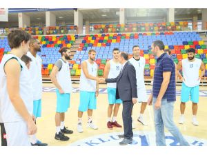 Başkan Altay’dan basketbol takımına ziyaret