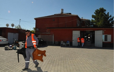 Akşehir genelevi yıkıldı