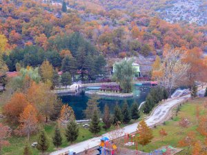 Seydişehir Kuğulu Park’ta kartpostallık görüntüler