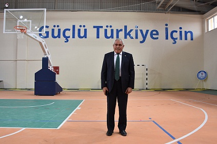 Eskil Kapalı Spor Salonu Hizmet Vermeye Başladı