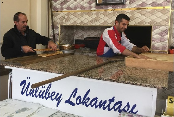 Ünlübey Et Lokantası beğeni topluyor