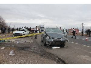 Kaza sonrası vatandaşlar Konya-Aksaray yolunu trafiğe kapattı VİDEO