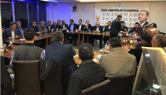 Eskil AK Parti Teşkilatı Köy ve Mahalle Muhtarları İstişare Toplantısı Yaptı