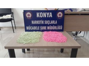Narkotik polisi 7 bin extacy hap ele geçirdi