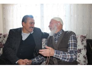 Başkan Tutal’dan 95 yaşındaki Hasan dedeye ziyaret