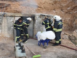 Aksaray’da Bağ Evinde Yanmış Erkek Cesedi Bulundu