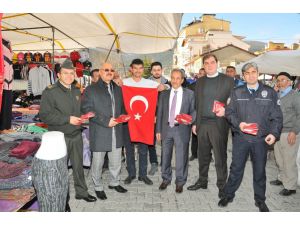 Akşehir Protokolü Zeytin Dalı Harekatı’na Destek İçin Bayrak Dağıttı