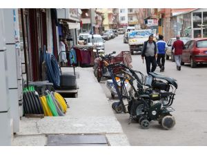 Aksaray'da kaldırım İşgaline Yaptırım Uygulaması