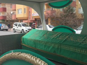 Konya’da 18 yaşındaki genç evinde ölü bulundu