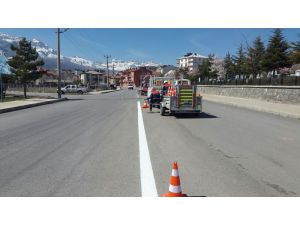 Seydişehir’de yol çizgileme çalışmaları başladı