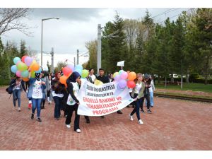 Selçuk’ta ‘Otizm Farkındalığı’ yürüyüşü