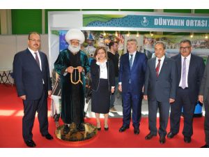 Akşehir Belediyesinin standına yoğun ilgi