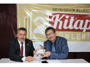 Araştırmacı Yazar Hayati İnanç’tan Seydişehir’de konferans